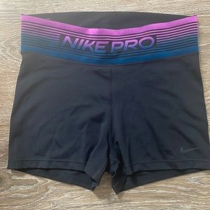 Nike Pro